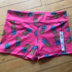 IAB 3-INCH NO-RIDE PINEAPPLE HOT PINK